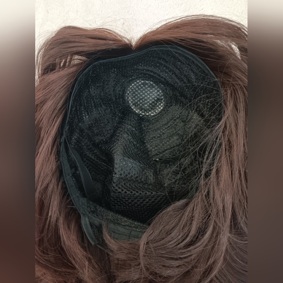 Unbranded~Dark Brown With Highlights 12 Inch Straight Modern Cut Bob Wig - Picture 10 of 13